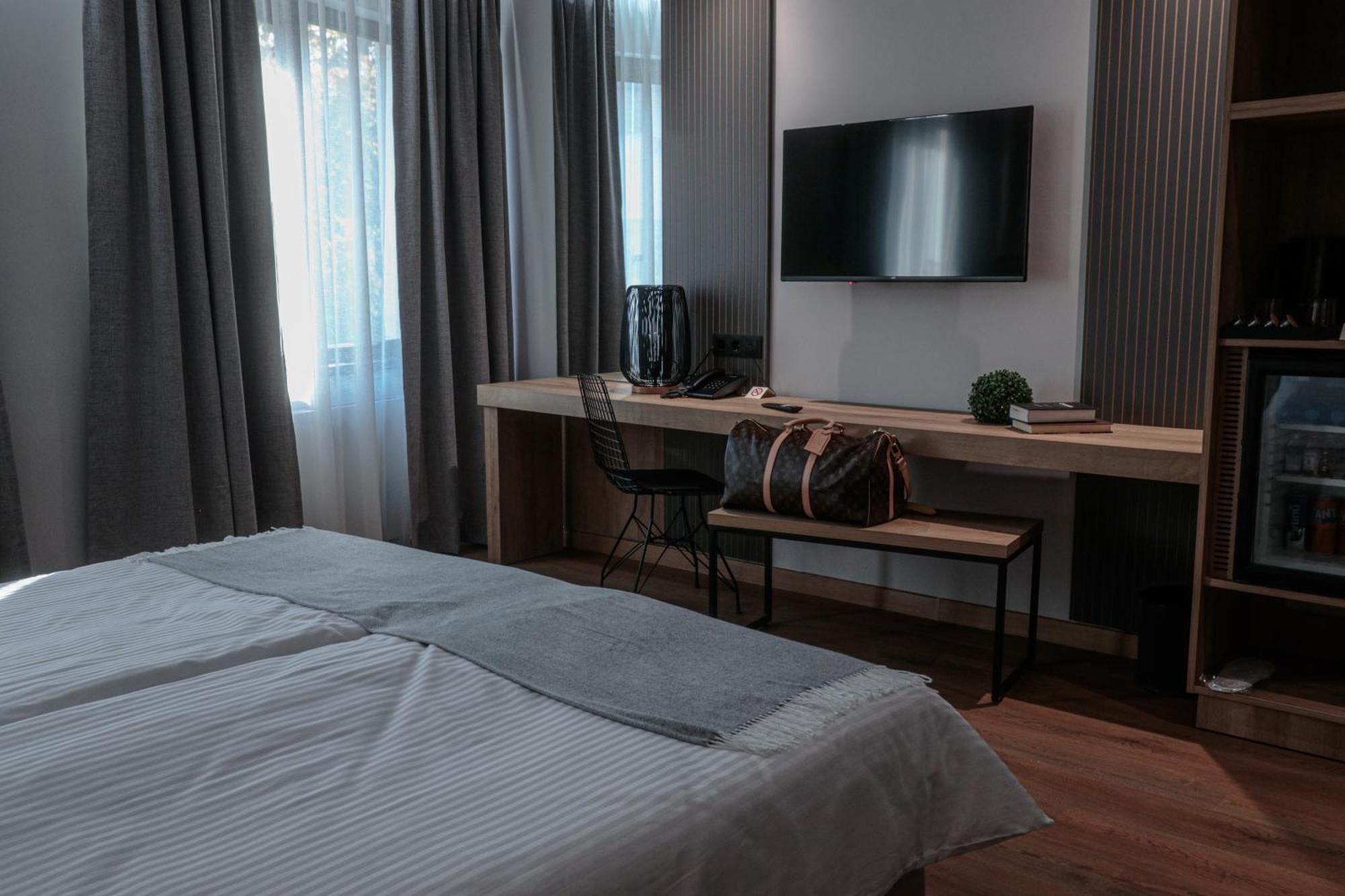 Best Western Lozenetz Hotel Sofia Exterior foto
